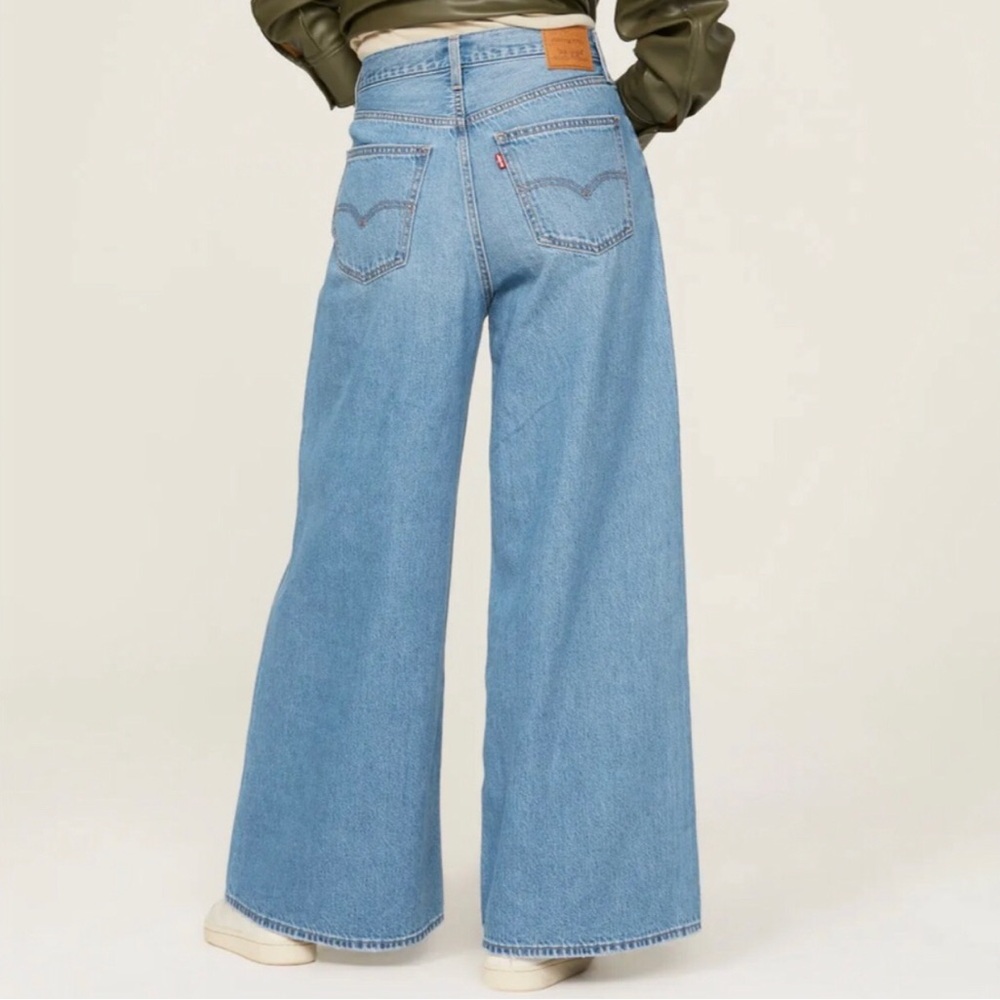 Levi’s XL Flood Jeans 26